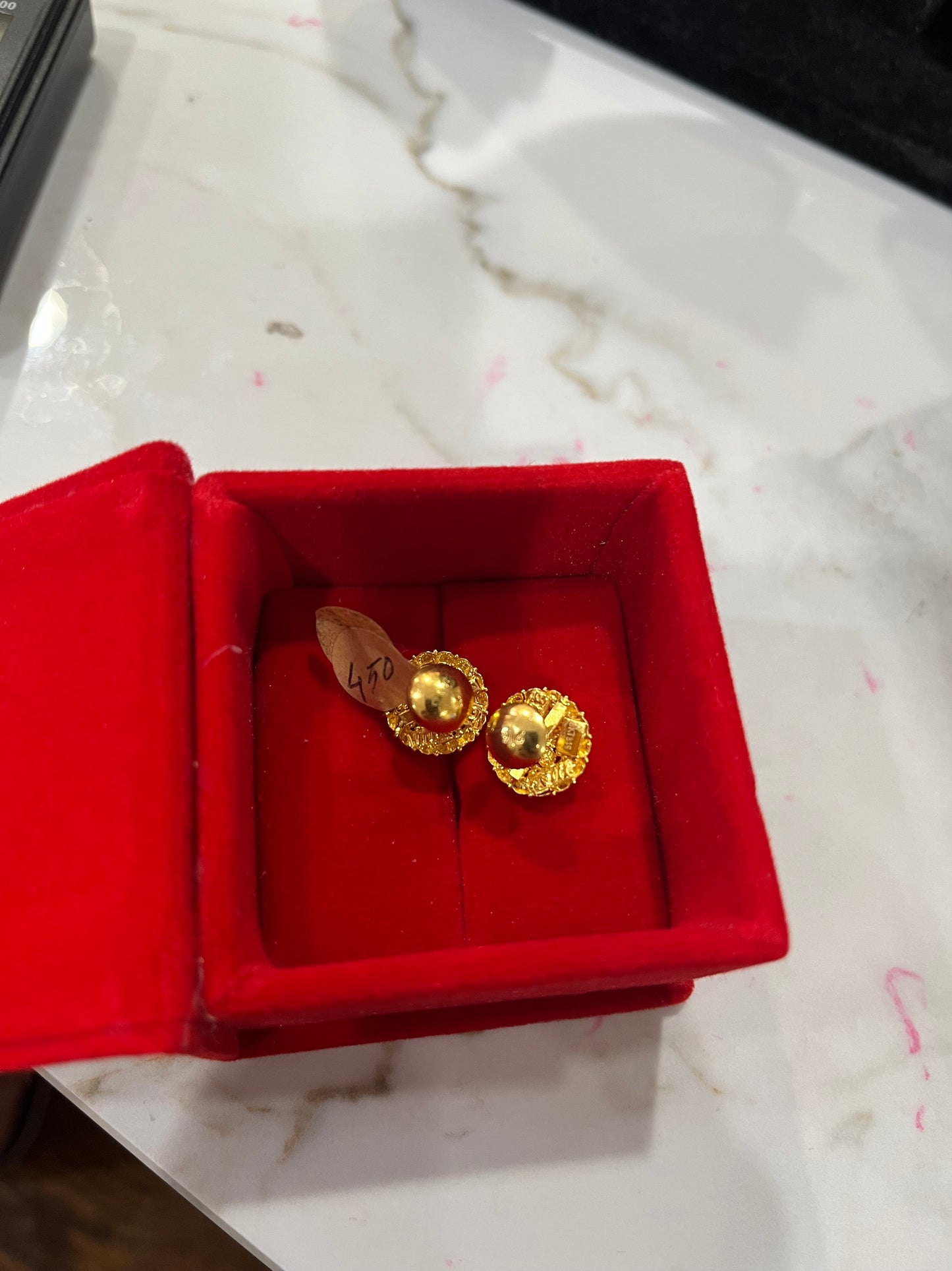 22K Gold Earring
